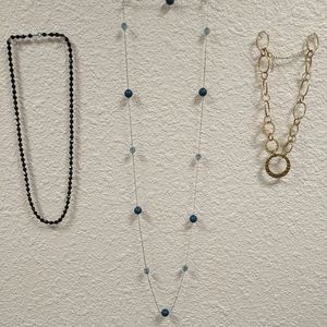 Lot of necklaces